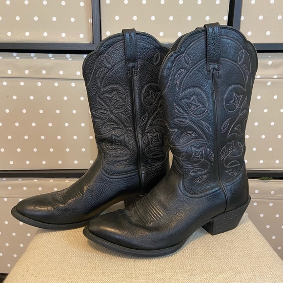 Ariat Shoes - Ariat Heritage Toe Western Boots